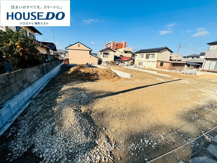 【福岡市博多区金の隈】実際に現地へ行き、お子様と一緒に小学校までの経路を確認したり、近隣の同施工会社の完成物件へ行き完成後の雰囲気を体感したりといった見学ツアーをしませんか?(2月3日撮影)