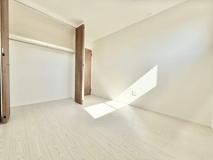 ■□■用途が広がる、自由な居室■□■寝室、書斎、趣味の部屋。家族の成長やライフスタイルに合わせ、様々な使い方ができる快適な空間です