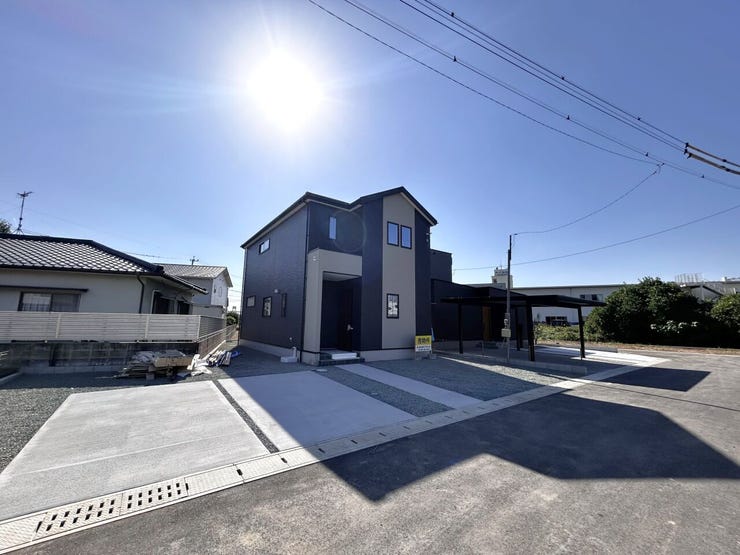 ■□■理想を叶える、新しい暮らしの舞台■□■高いデザイン性と機能性を兼ね備えた住まい。ここで、家族の新しい物語が始まります