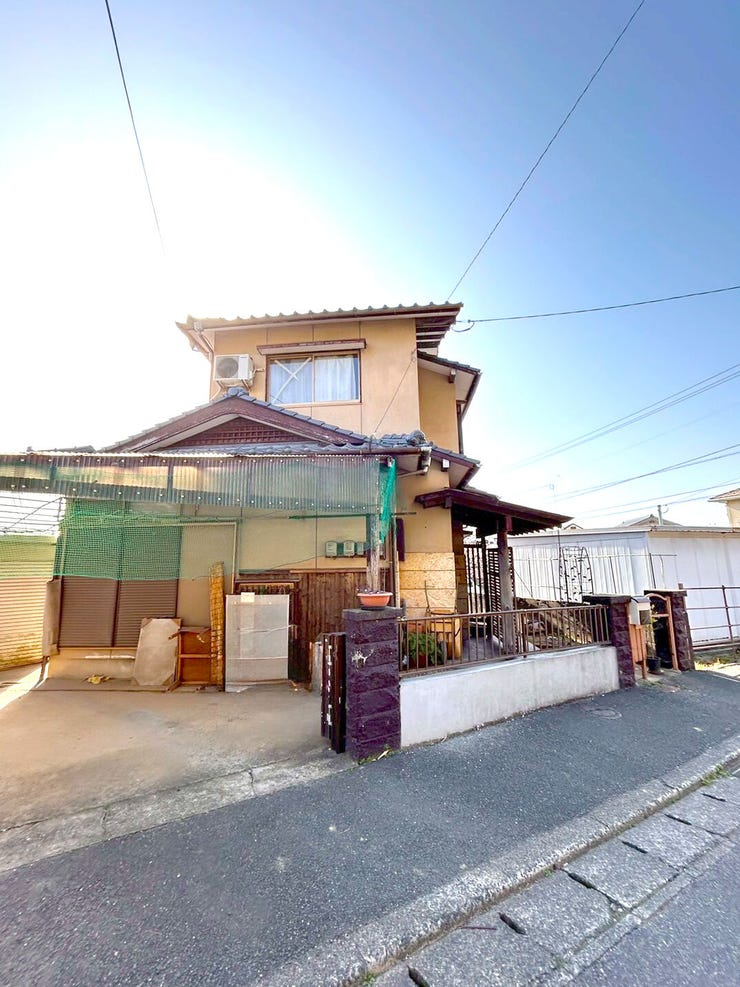 【外観】
◆小倉南区横代南町中古戸建て◆閑静住宅街◆陽当たり良好◆和室◆小学校徒歩圏内◆駅徒歩約12分