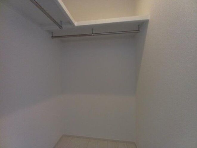 奥行きも高さもあるWIC