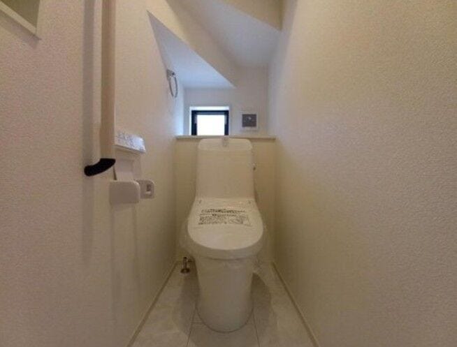 1階と2階にそれぞれトイレ付き