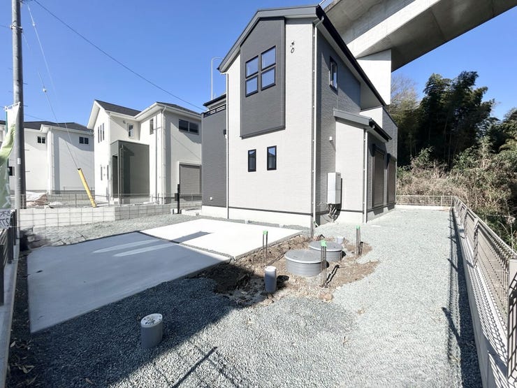 ■遊びと安らぎの多目的空間■子どもが安全に遊べ、ペットと触れ合い、大人も自然に癒やされる、暮らしを彩るスペースです。