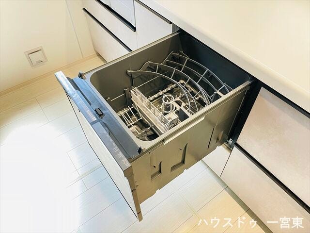 【食器洗浄乾燥機】