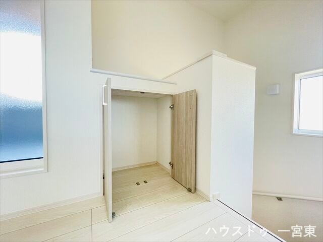 【2階廊下】