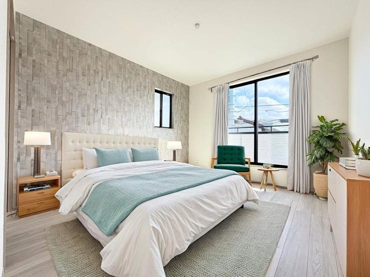 ◎洋室:2-A号棟(3/27撮影)
南向きであたたかな陽射しがたっぷり差し込む洋室!毎朝気持ち良く起きられそうですね。
※家具はCGになります。