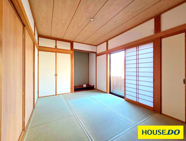 畳表替え済みで、和モダンで清潔感あふれる空間になっています。