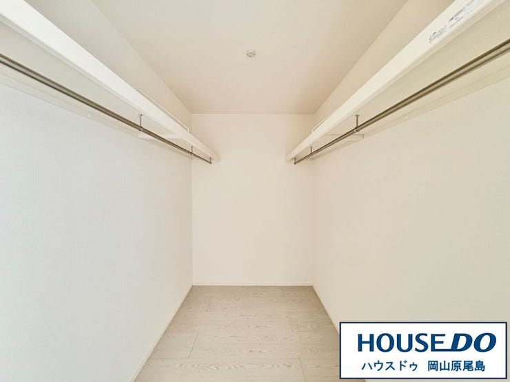 季節を問わずにたっぷり収納ができます。冬物の収納にも困りません。