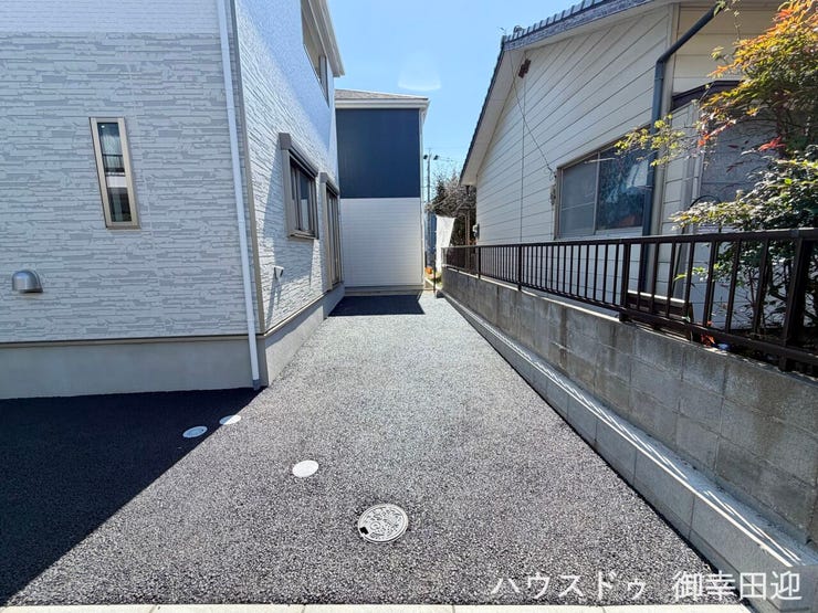 ■車と趣味の幅が広がる場所■単なる駐車スペースではない、洗車やタイヤ交換、DIYにも使える多目的な屋外スペースです。