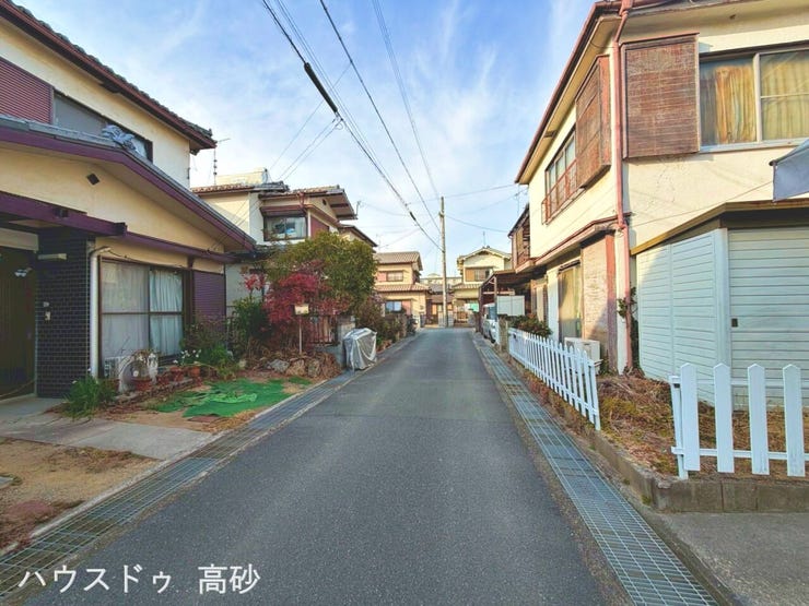 スーパー・学校が身近に。静けさと便利さが共存する街♪(撮影日:2026.2.5)