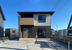 【横尾材木店】建物プラン例
建物総額1998万円
建物面積104.56㎡
他立地条件により別途工事費用が発生する場合がございます