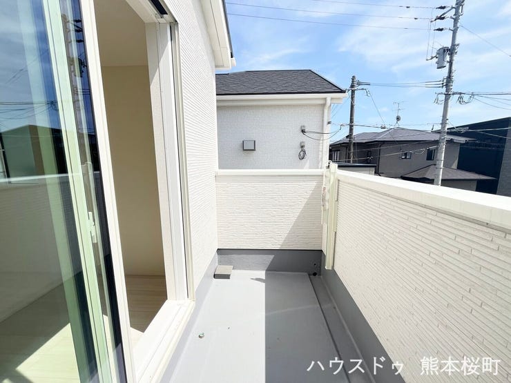 ■□■バルコニー■□■
天気の良い日にはお洗濯物もいっぱい干せますね!