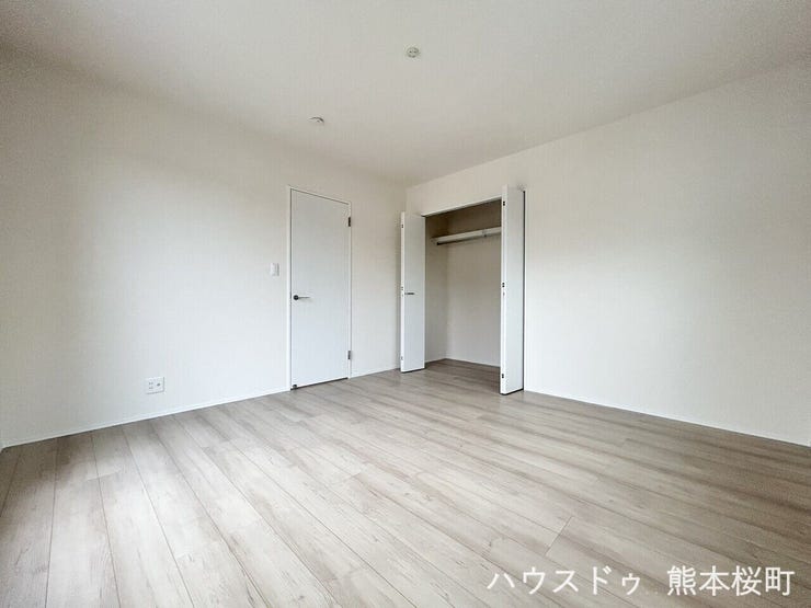 ■□■2階8帖寝室■□■