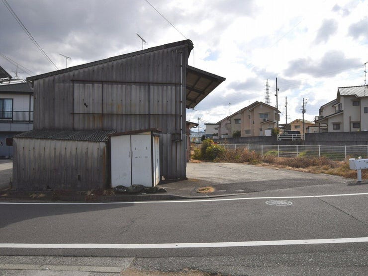 外観を北西側より撮影