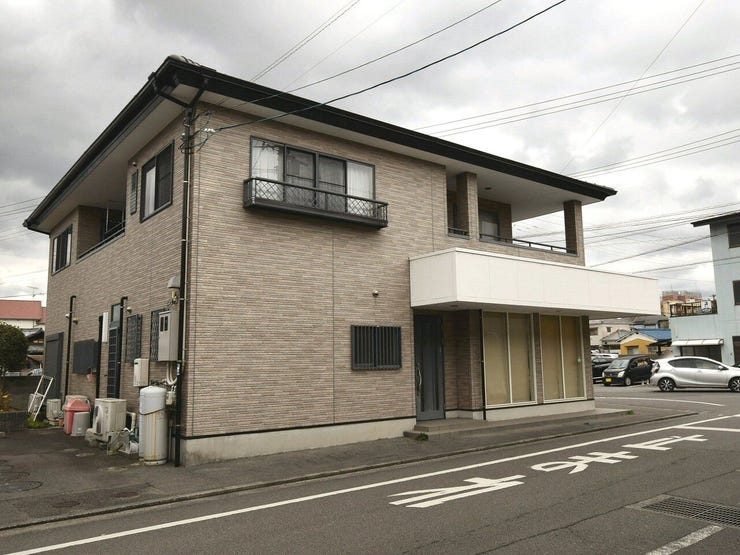 外観を北西側より撮影