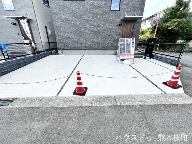 ■□■駐車スペース■□■
2台駐車可能♪