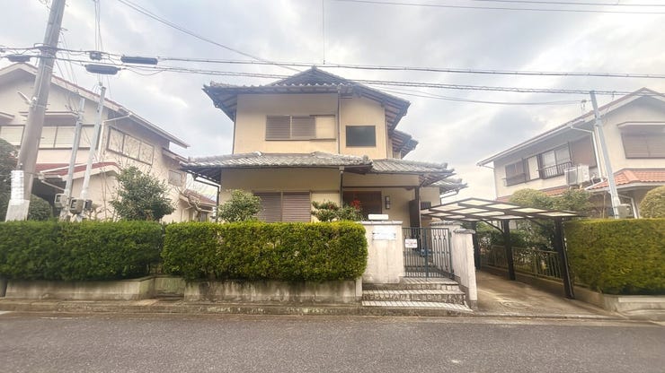 周囲の環境と調和をなす洗練された外観です◎