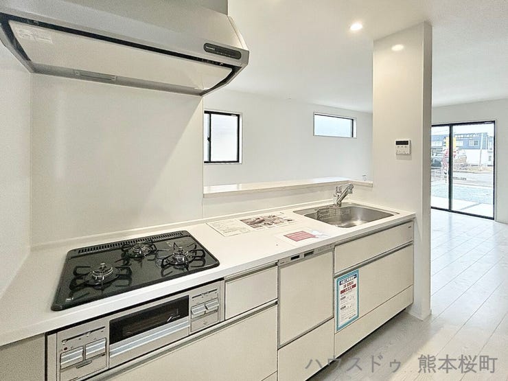 ■□■家族の「美味しい」が集まる、喜びを生み出す舞台■□■高い機能性と美しいデザインを両立。料理する人も、待つ人も、笑顔になれる場所です。