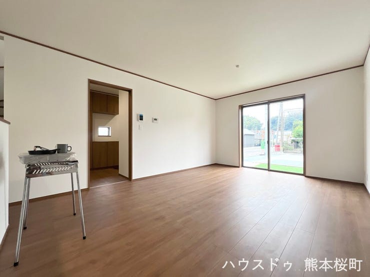 ■□■安らぎと笑顔の中心地■□■陽光が優しく降り注ぎ、会話が自然と弾む。ここでは、毎日が特別な時間へと変わります。