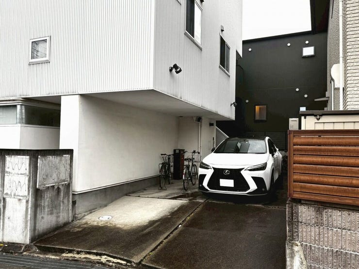 縦列2台駐車可能