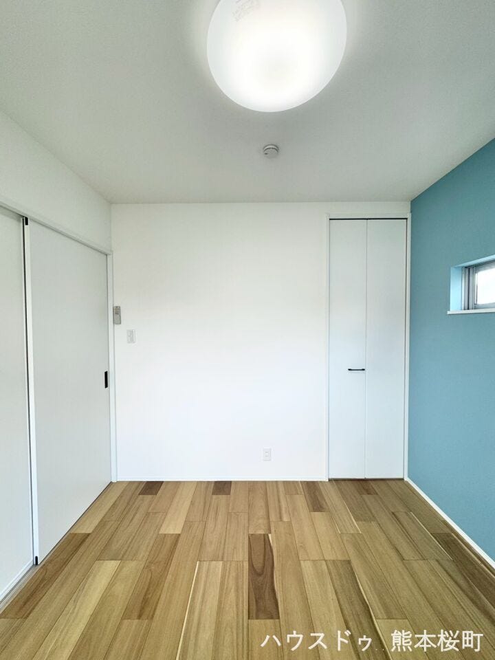 ■2階4.5帖洋室■寝室、書斎、趣味の部屋。家族の成長やライフスタイルに合わせ、様々な使い方ができる快適な空間です。