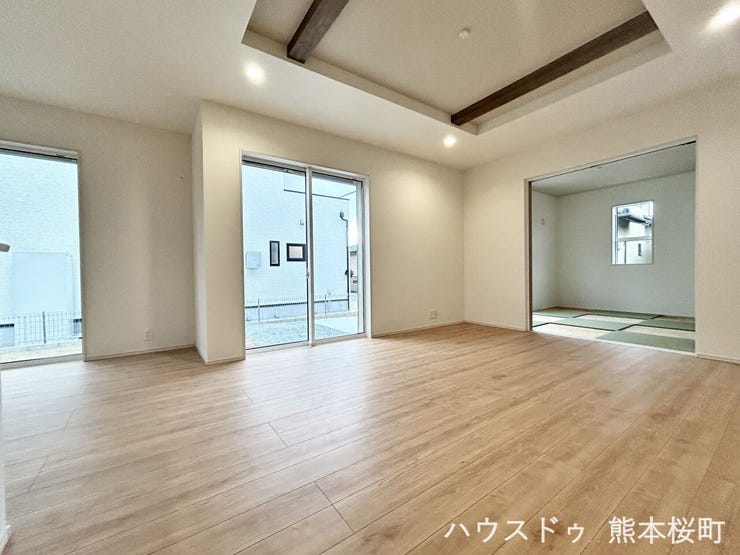 ■□■安らぎと笑顔の中心地■□■陽光が優しく降り注ぎ、会話が自然と弾む。ここでは、毎日が特別な時間へと変わります