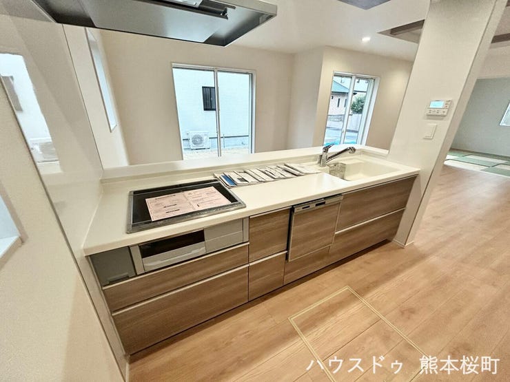 ■□■家族の「美味しい」が集まる、喜びを生み出す舞台■□■高い機能性と美しいデザインを両立。料理する人も、待つ人も、笑顔になれる場所です