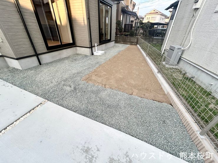 ■□■遊びと安らぎの多目的空間■□■子どもが安全に遊べ、ペットと触れ合い、大人も自然に癒やされる、暮らしを彩るスペースです。