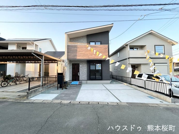 ■□■駐車スペース■□■私たちの生活には欠かせない車やバイクを駐車できるスペースです♪