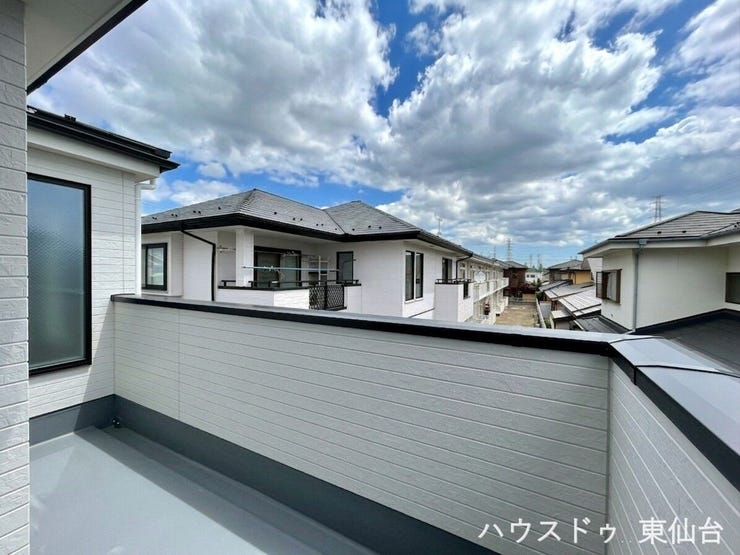 動線を確保したワイドなバルコニーです♪