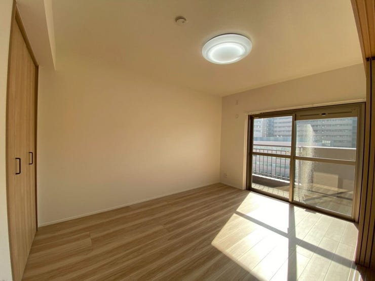 リビング横の洋室①