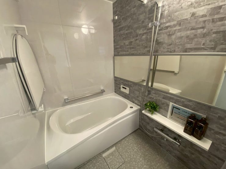 清潔感のある広~い浴室