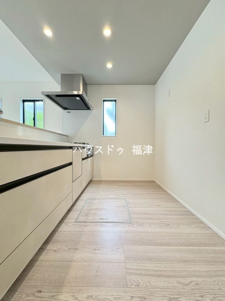 キッチンスペースも広いので、
お子様やパートナーと一緒にお料理が作れます♪
《宗像市原町 新築戸建》