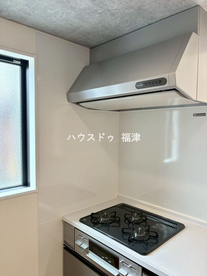 三口コンロでお料理の幅が広がります♪
焼く・蒸す・煮るを同時に出来るため、家事の時短にも繋がります^^
《宗像市原町 新築戸建》