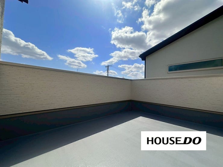 広々としたバルコニーは、洗濯物や布団干しが快適にできるだけでなく、ガーデニングやアウトドアリビングとしても楽しめます♪