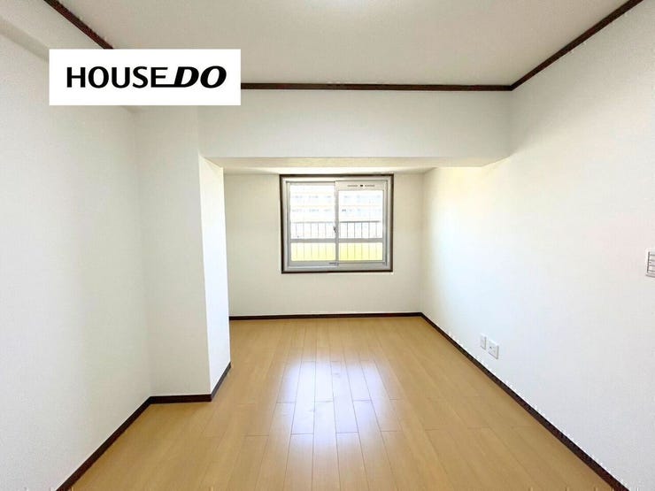 窓もあり心地良い明かりが入って来ます♪