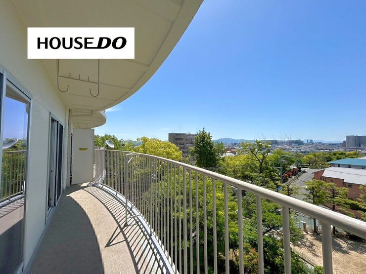 南向きなので洗濯物がすぐ乾きそうです♪