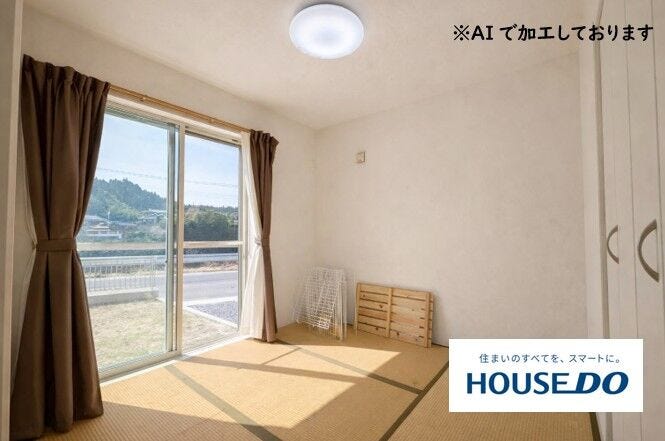 リビング横の和室は、お子様の遊び場や客間として最適。押入付きで布団の収納もバッチリです。