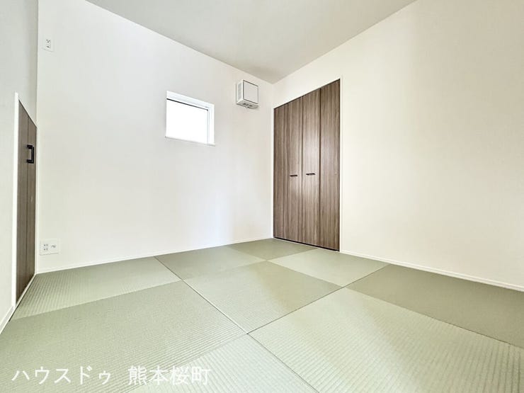 ■□■憩いと多用途の万能空間■□■ゲストをもてなし、昼寝や家事にも使える、畳のぬくもりが心地よい多目的スペース