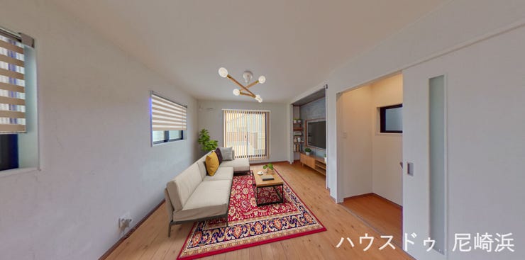 ■リビング収納(クローゼット)をぶち抜き壁掛けTVを設置しても使用可です♪(※家具配置はCGによるシミュレーションです。)