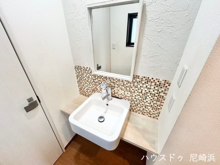 ■2階洗面所(1階にもございます)2箇所にある為、来客時や忙しい朝の身支度も混雑を避けれます♪