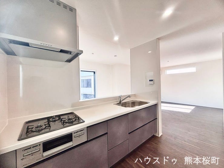 ■家族の「美味しい」が集まる舞台■高い機能性と美しいデザインを両立。料理する人も、待つ人も、笑顔になれる場所です。