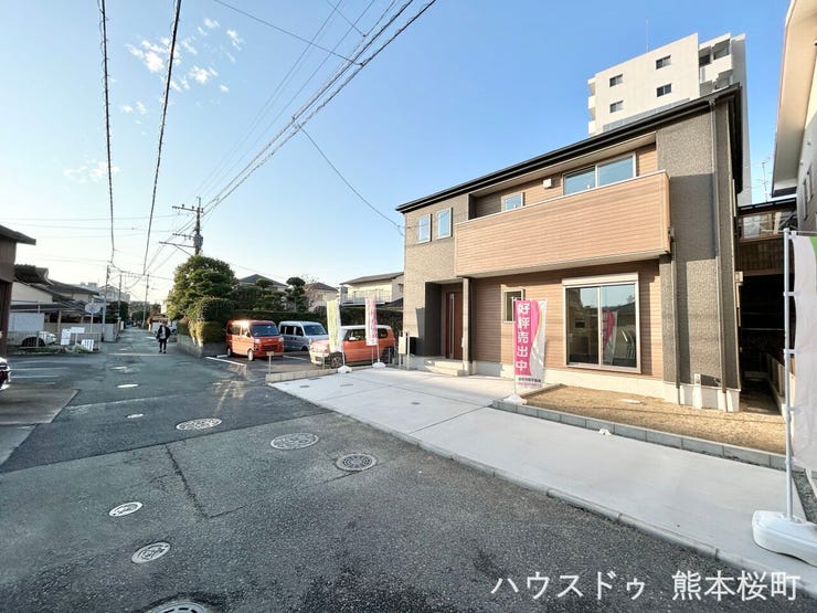 ■□■理想を叶える、新しい暮らしの舞台■□■高いデザイン性と機能性を兼ね備えた住まい。ここで、家族の新しい物語が始まります。