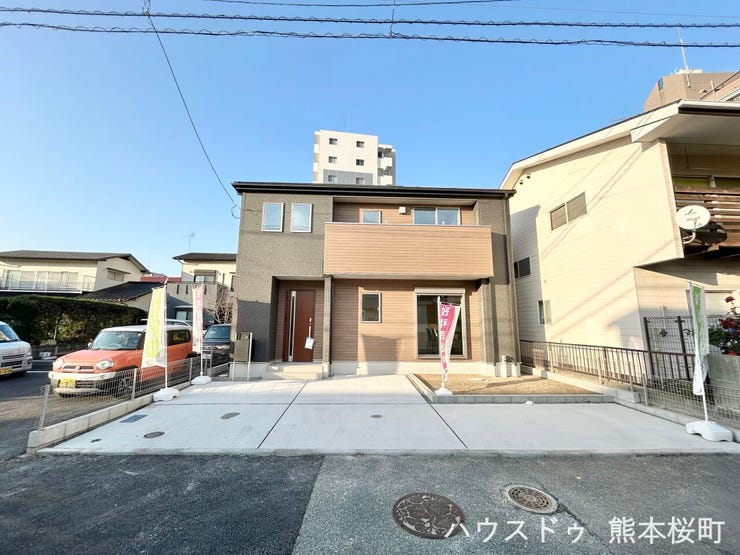 ■□■車と趣味の幅が広がる場所■□■単なる駐車スペースではない、洗車やタイヤ交換、DIYにも使える多目的な屋外スペースです。