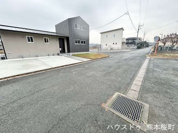 ■□■理想を叶える、新しい暮らしの舞台■□■高いデザイン性と機能性を兼ね備えた住まい。ここで、家族の新しい物語が始まります