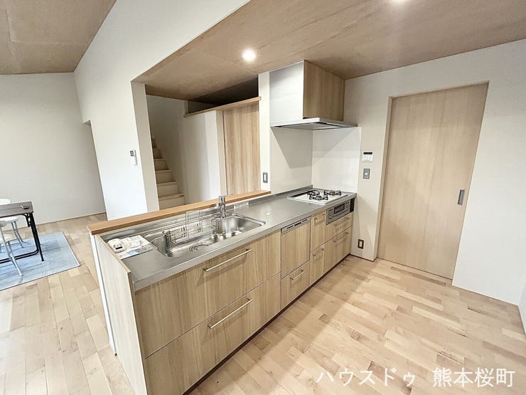 ■□■家族の「美味しい」が集まる、喜びを生み出す舞台■□■高い機能性と美しいデザインを両立。料理する人も、待つ人も、笑顔になれる場所です