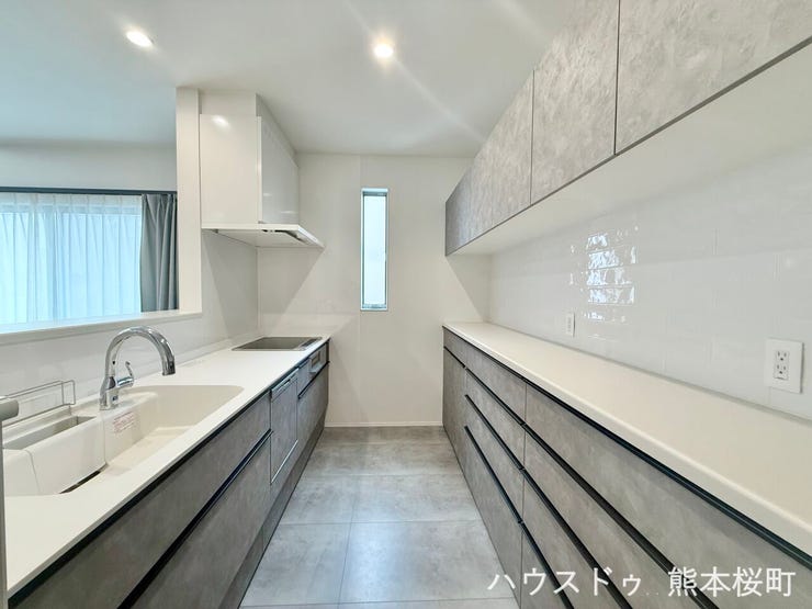 ■家族の「美味しい」が集まる、喜びを生み出す舞台■高い機能性と美しいデザインを両立。料理する人も、待つ人も、笑顔になれる場所です