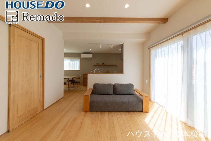 ■家族の笑顔が集う中心地■お気に入りの家具を迎え、窓からは心地の良い光が差し込みます。