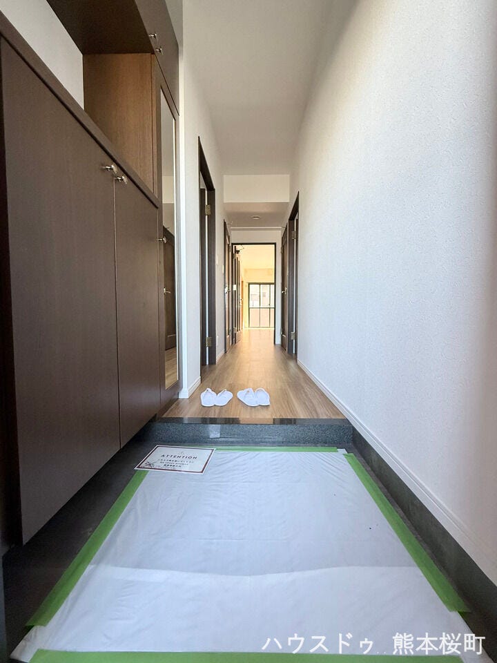 ■□■玄関■□■
シューズボックスには全身が確認できる鏡付きで、お出かけ前の身だしなみチェックができます◎