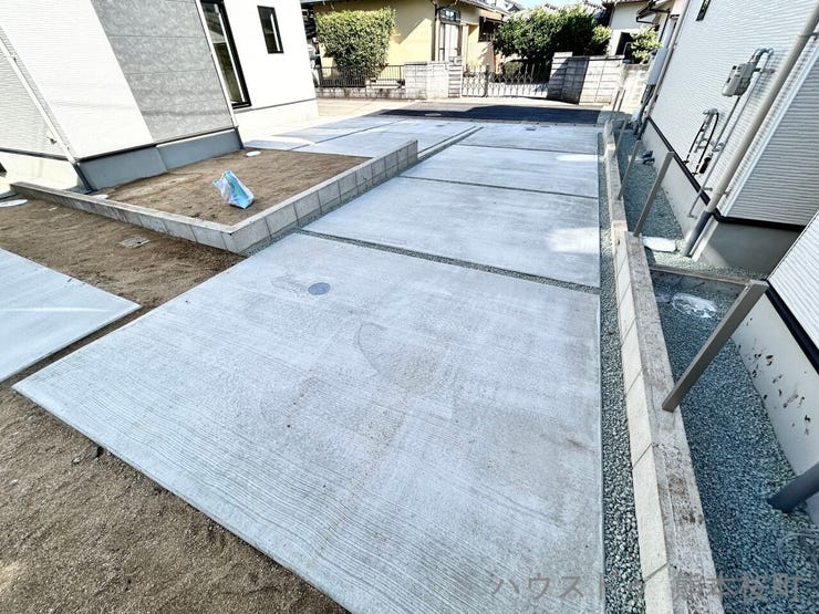 ■□■車と趣味の幅が広がる場所■□■単なる駐車スペースではない、洗車やタイヤ交換、DIYにも使える多目的な屋外スペースです。